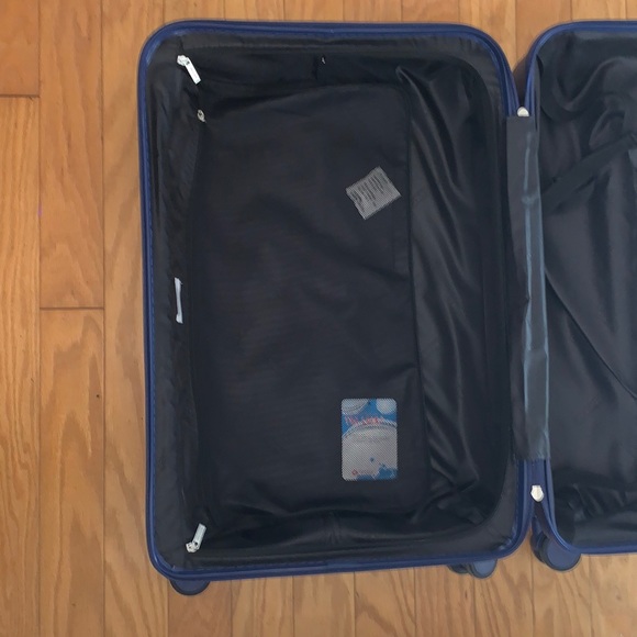 Calvin Klein Royal Blue Hard-Case 24” Suit Case - Picture 13 of 17